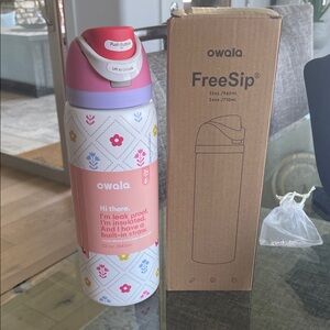 Owala Pink and White FreeSip Water Bottle